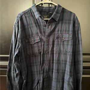 Globe Men's Gray and Red Plaid Casual Shirt
